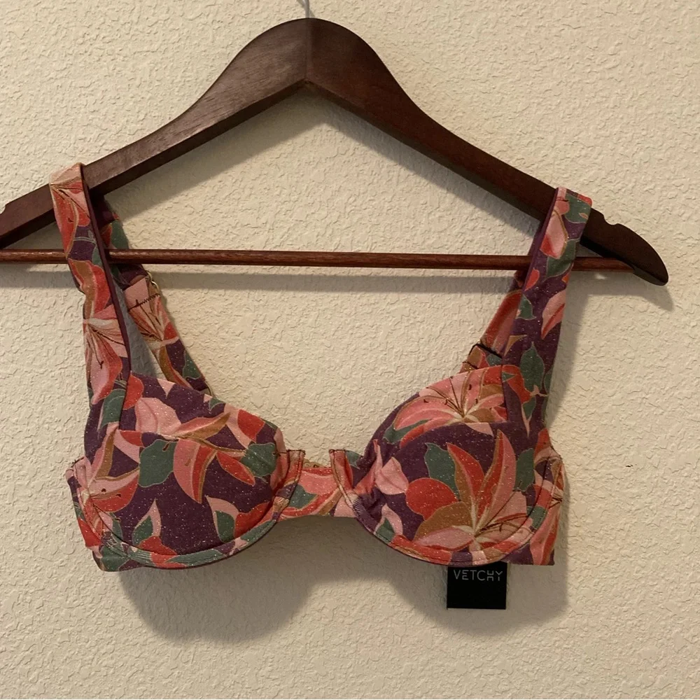 Vetchy Bikini Lily Set - Picture 6 of 11